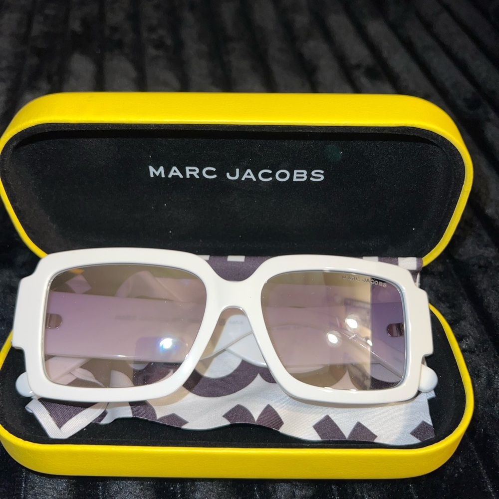 Marc Jacobs mirror tint White Sunglasses with Yellow Case